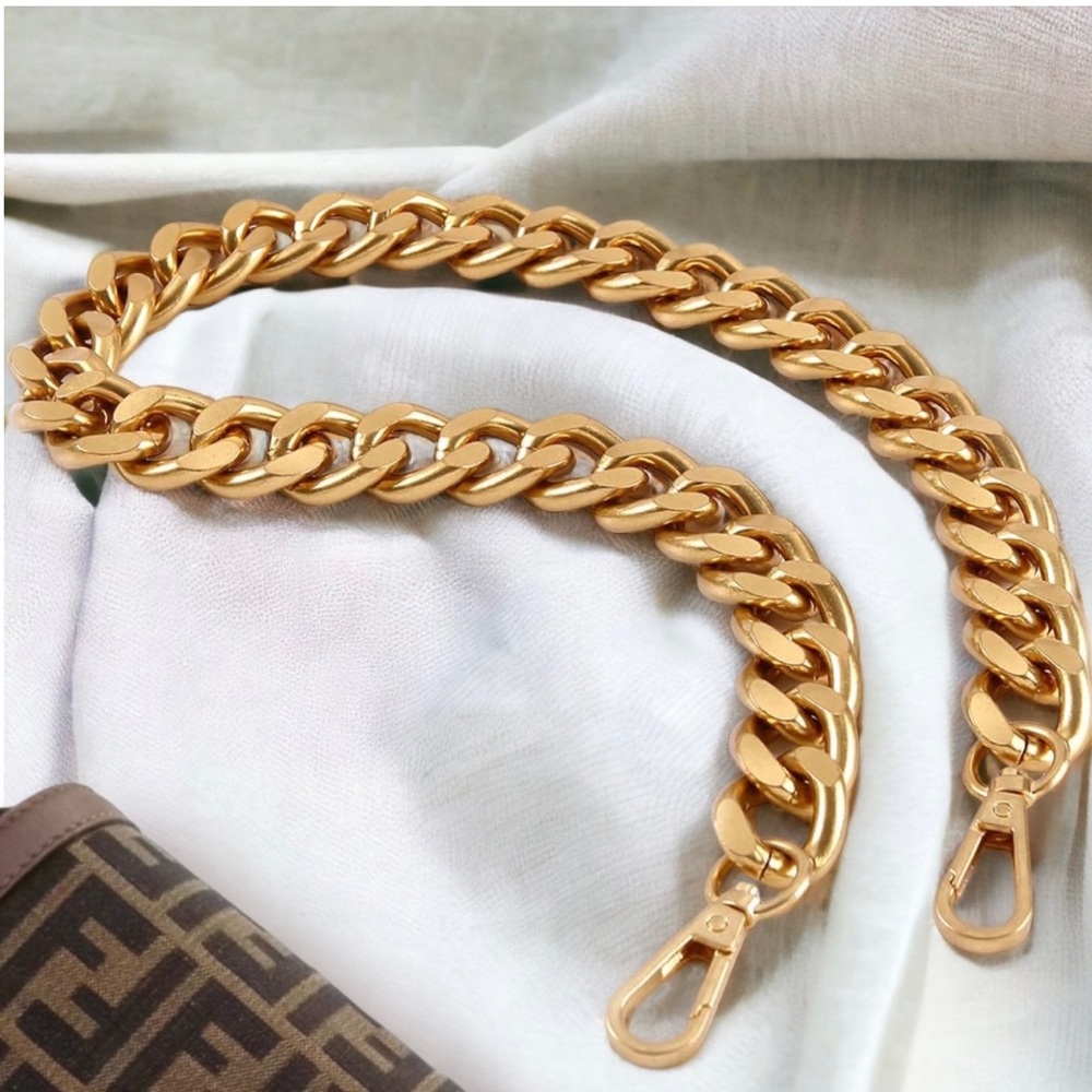 Antique Gold Shoulder Curb Chain Purse Strap Replacement 25”